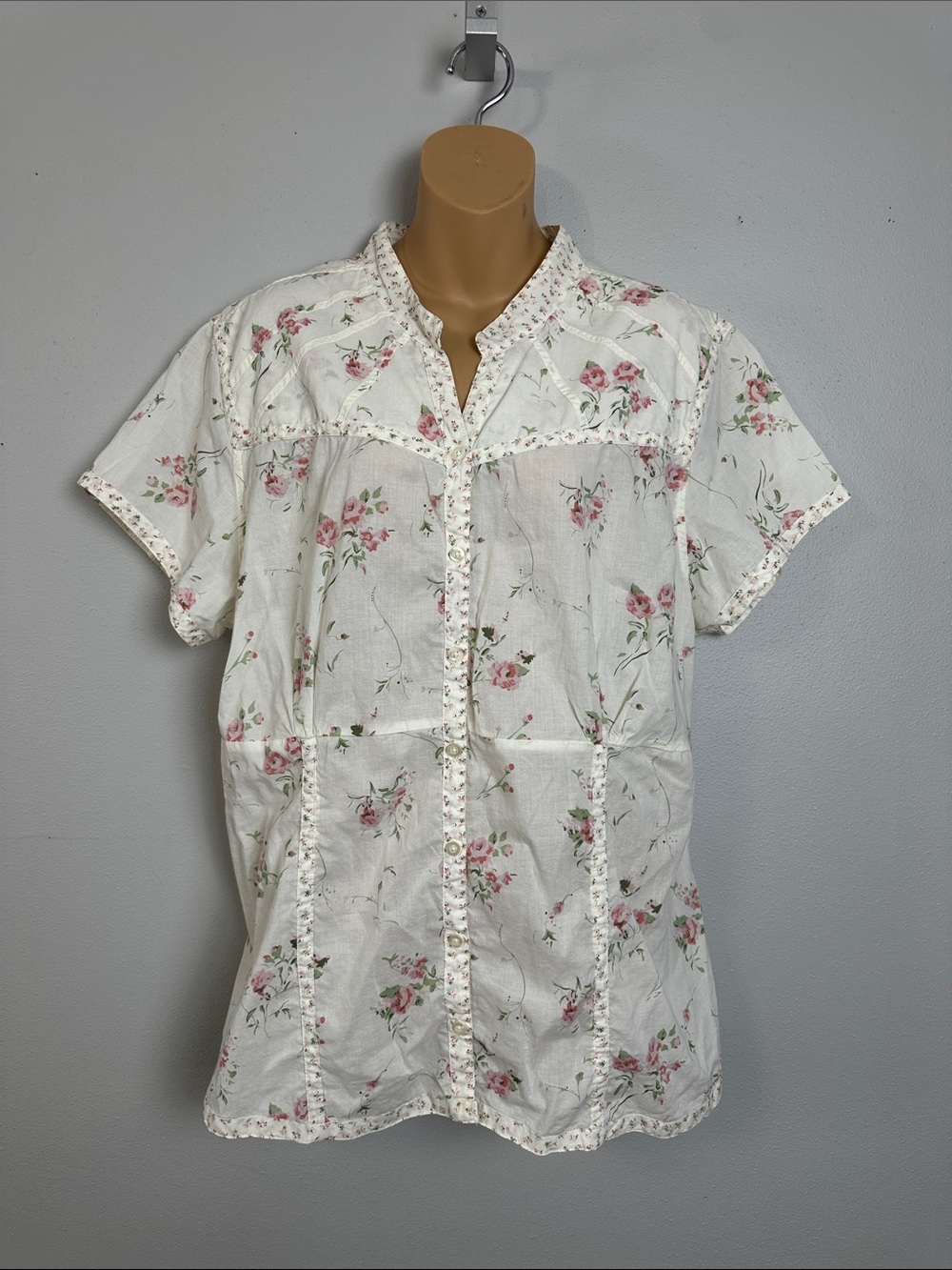 Envision Studio Vintage Y2K Floral Cottagecore Cotton Button Down Blouse